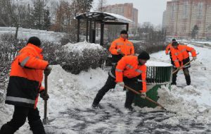 لباس کار زمستانه مناسب شغل شما کدام است؟ راهنمای خرید بدون سردرگمی